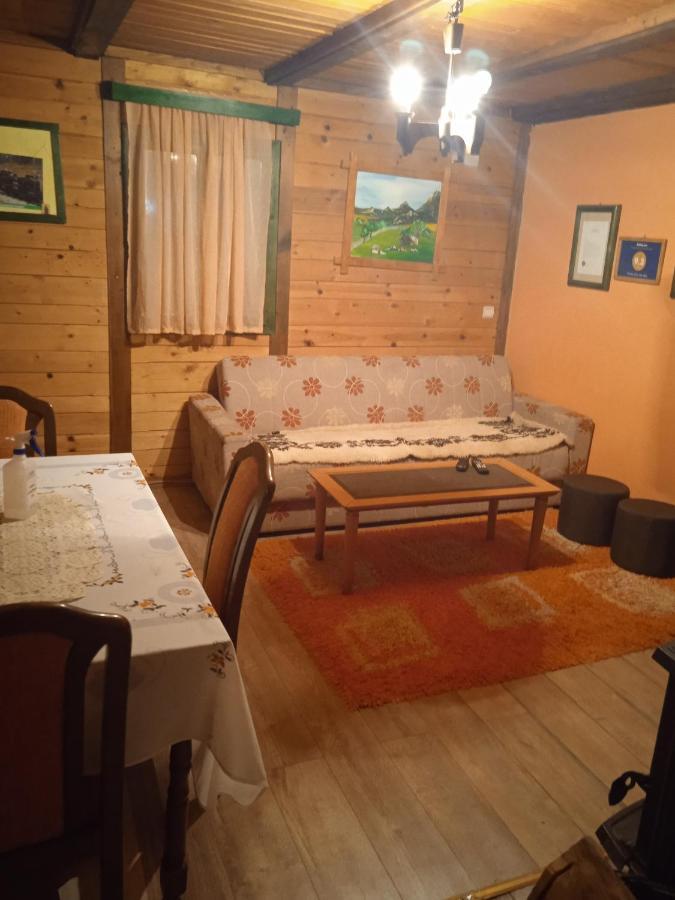 Holiday Home Vila Milka Kremna Buitenkant foto