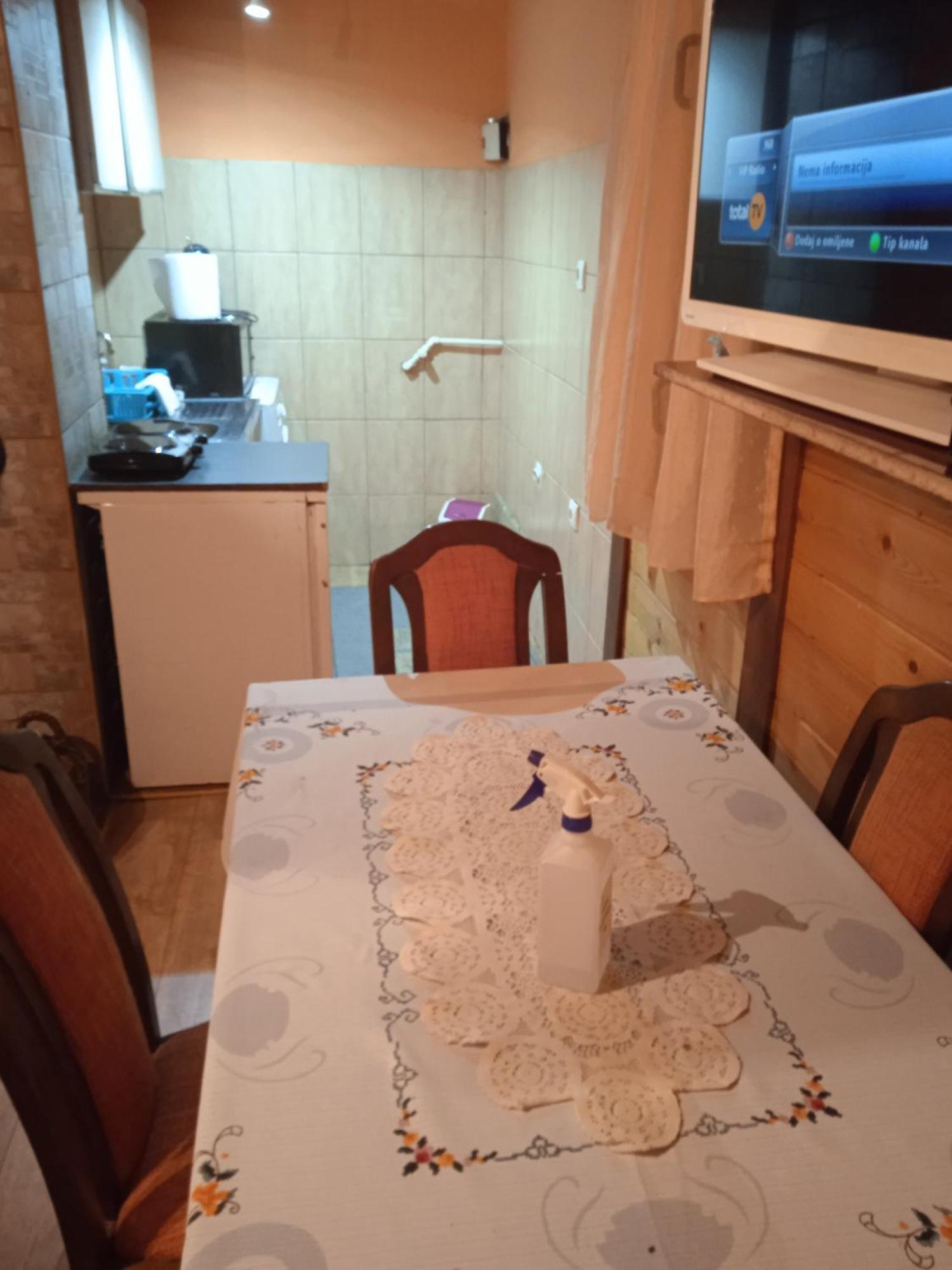 Holiday Home Vila Milka Kremna Buitenkant foto