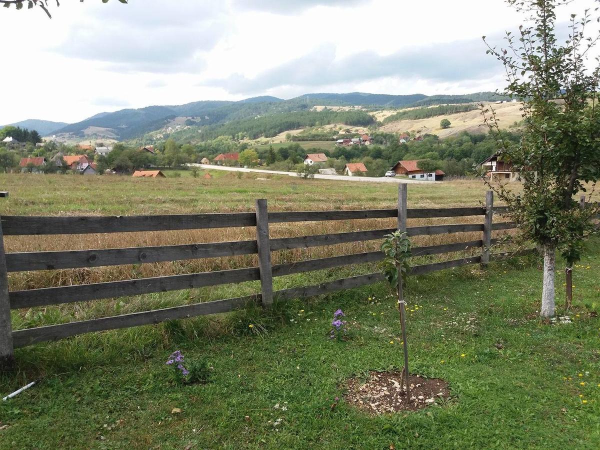 Holiday Home Vila Milka Kremna Buitenkant foto