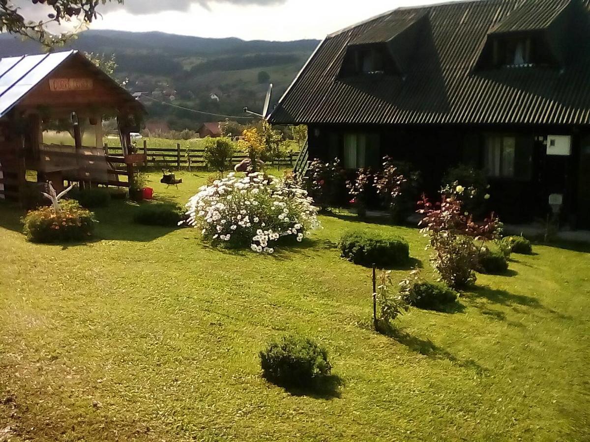 Holiday Home Vila Milka Kremna Buitenkant foto
